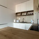Apollis Business&budget By Ambiente Pressburg