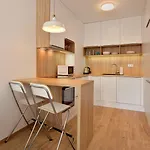 Apollis Business&budget By Ambiente Apartment Pressburg