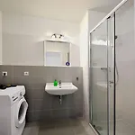 Apollis Business&budget By Ambiente * Pressburg