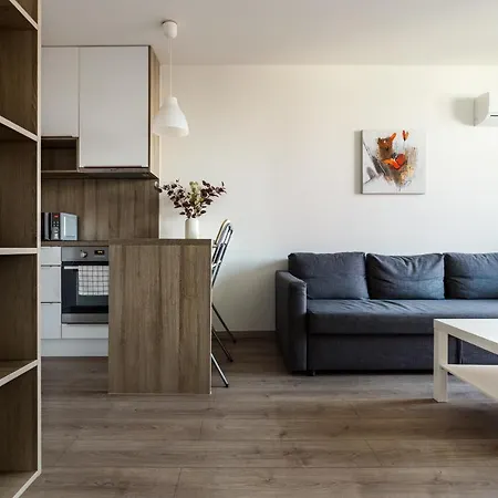 아파트 Apollis Business&budget By Ambiente *