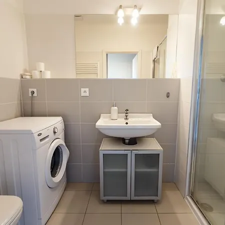 Apollis Business&budget By Ambiente Apartment Bratislava