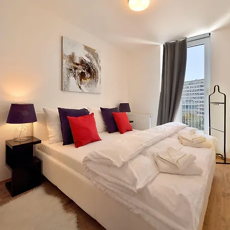 Apollis Business&budget By Ambiente Apartment Bratislava