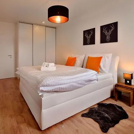 Apartment Apollis Business&budget By Ambiente Bratislava