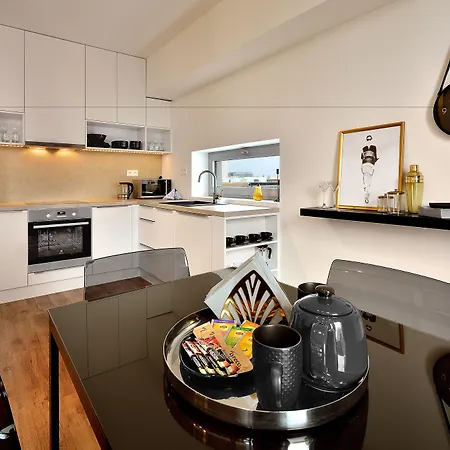 Apartment Apollis Business&budget By Ambiente Bratislava
