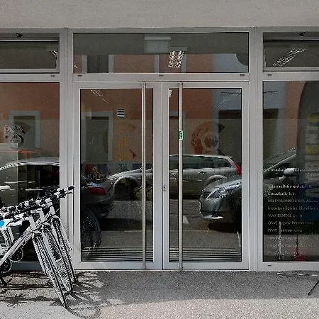 Apollis Business&budget By Ambiente * Братислава