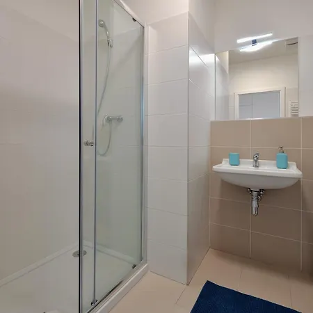 Apartment Apollis Business&budget By Ambiente *