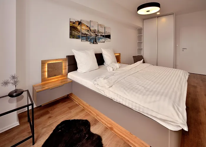 Apollis Business&budget By Ambiente * Bratislava