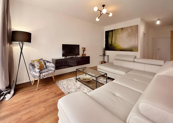 Apollis Business&budget By Ambiente * Bratislava