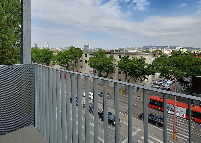 Apollis Business&budget By Ambiente Apartamento Bratislava