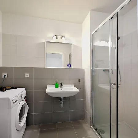 Apollis Business&budget By Ambiente * ברטיסלאבה