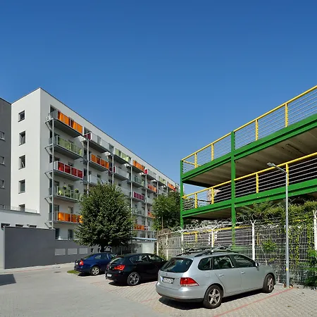 Apollis Business&budget By Ambiente * ברטיסלאבה