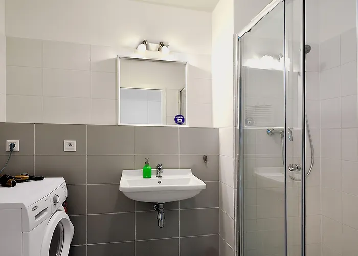 Apollis Business&budget By Ambiente * Bratislava