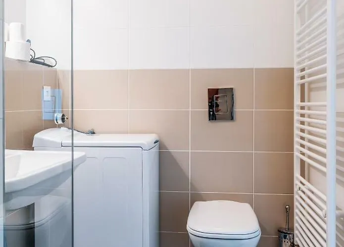 Apartment Apollis Business&budget By Ambiente